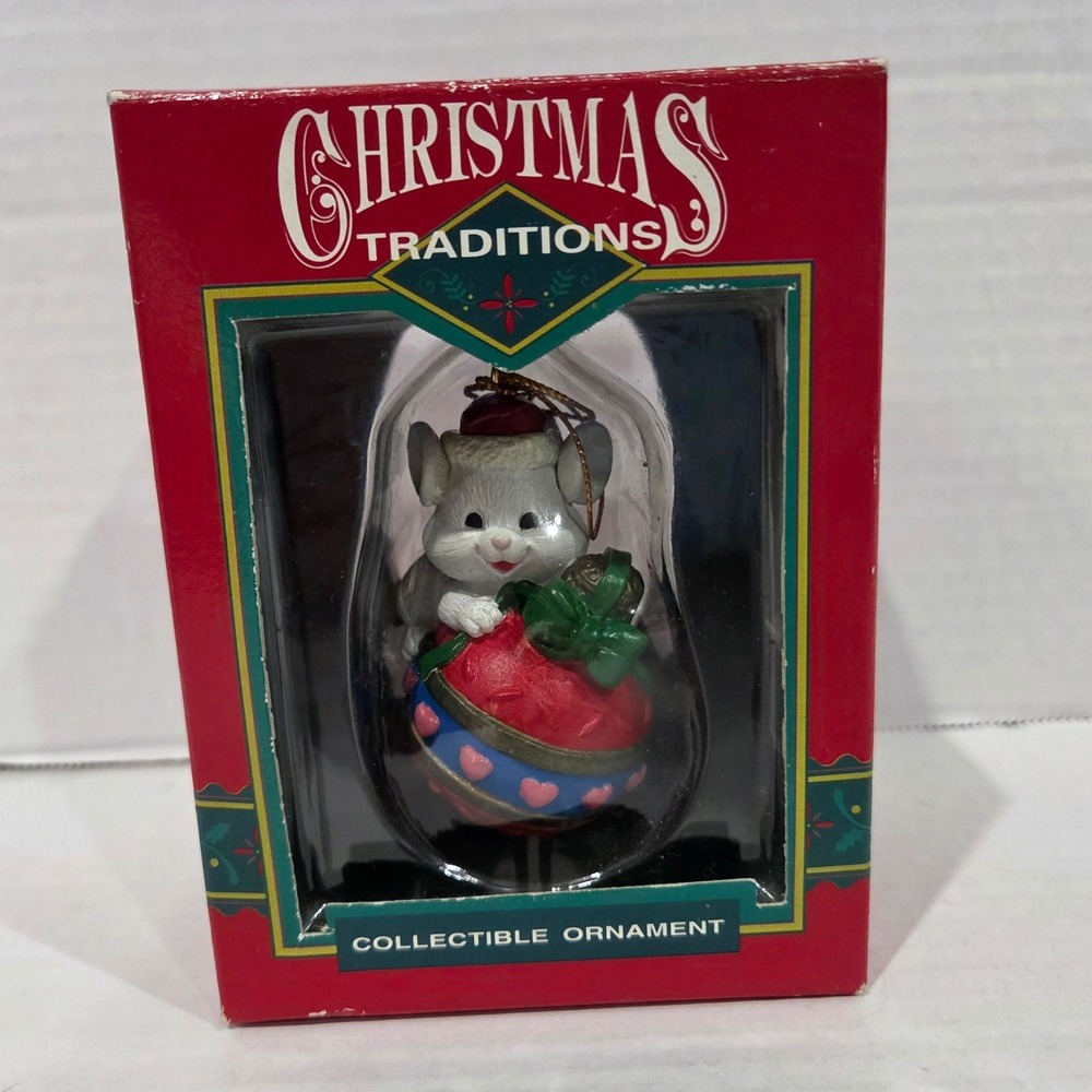 Lustre Fame Christmas Ornament White Mouse on Heart Ball 9110976 Vintage Red Box